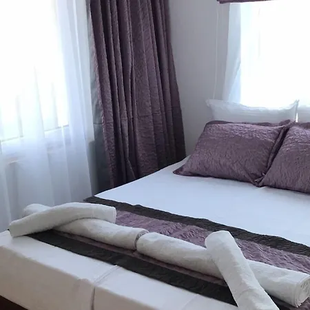 Pensión Aurora Golden Sands